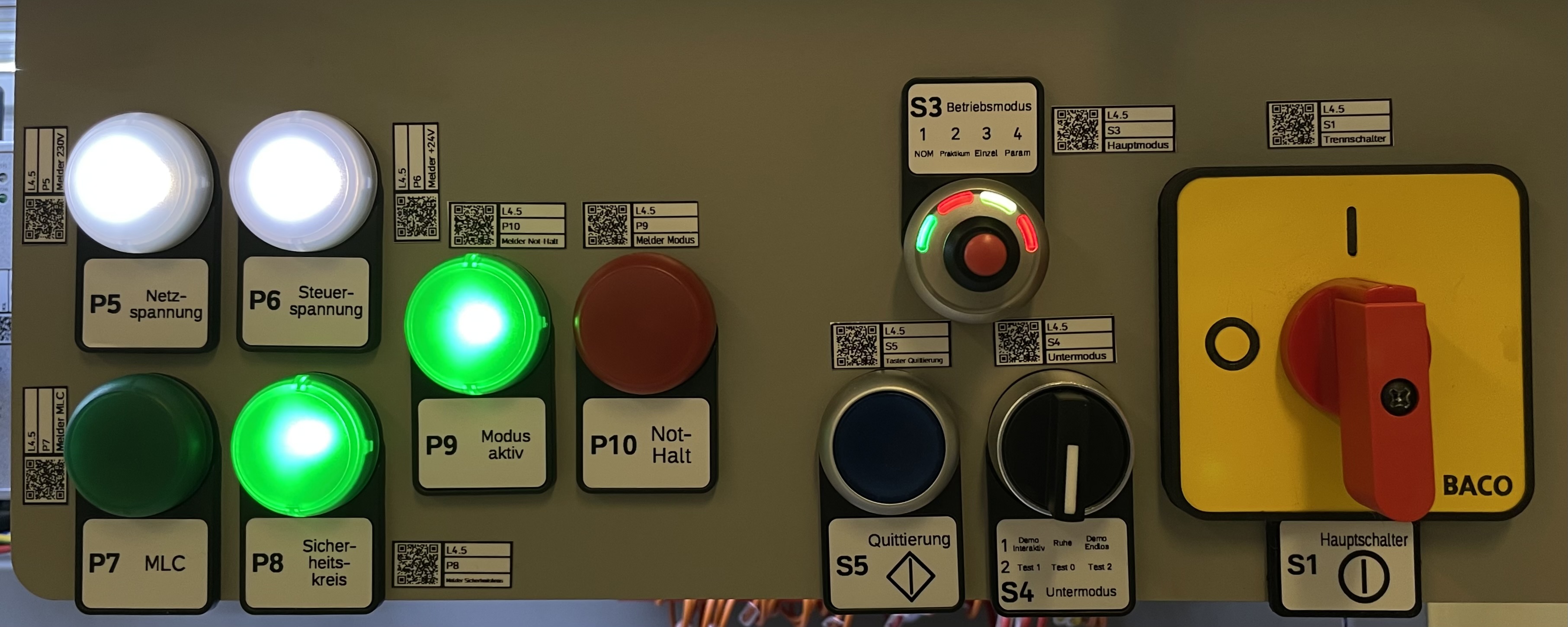 Überarbeitete Version des Bedienpanels.